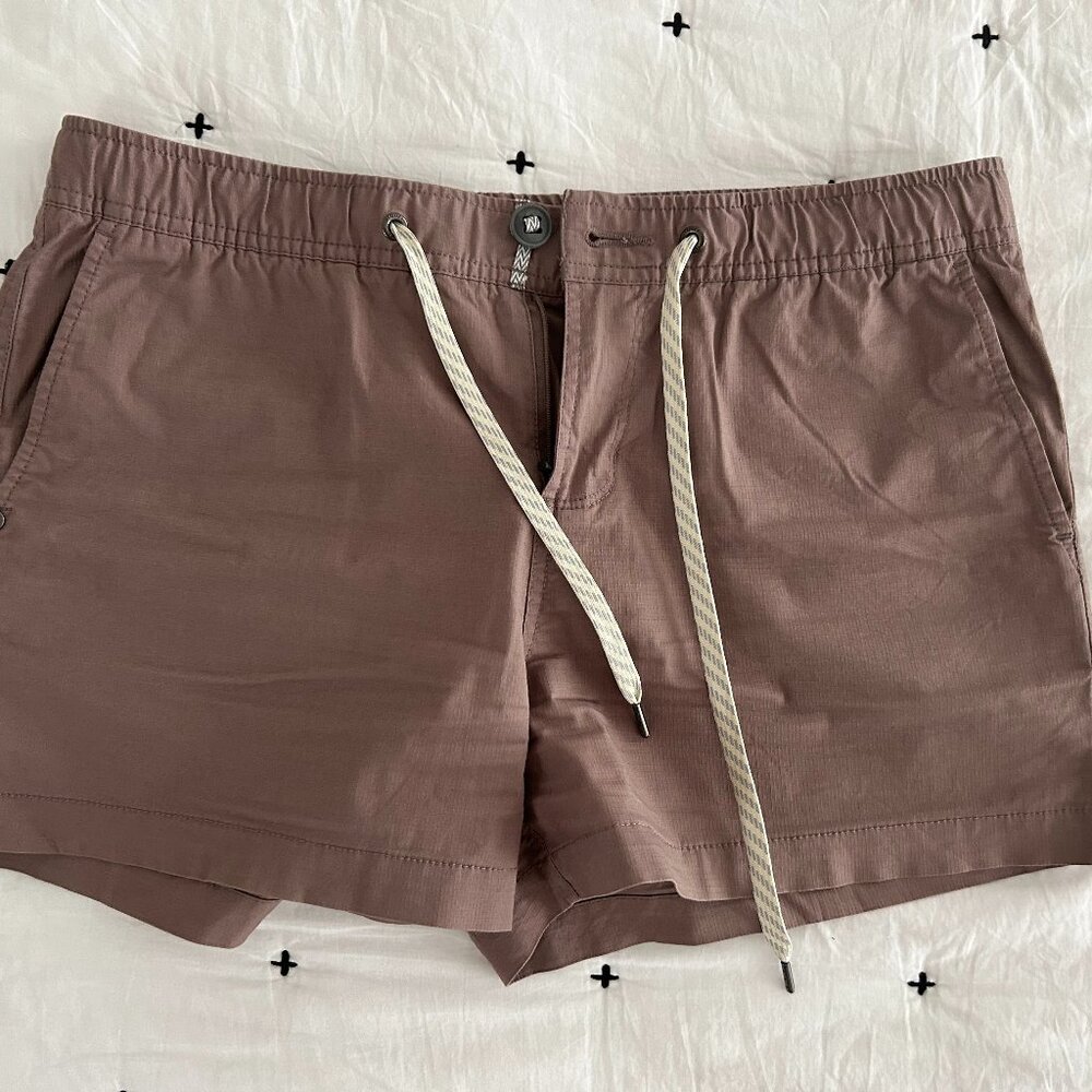 Vuori shorts - Medium